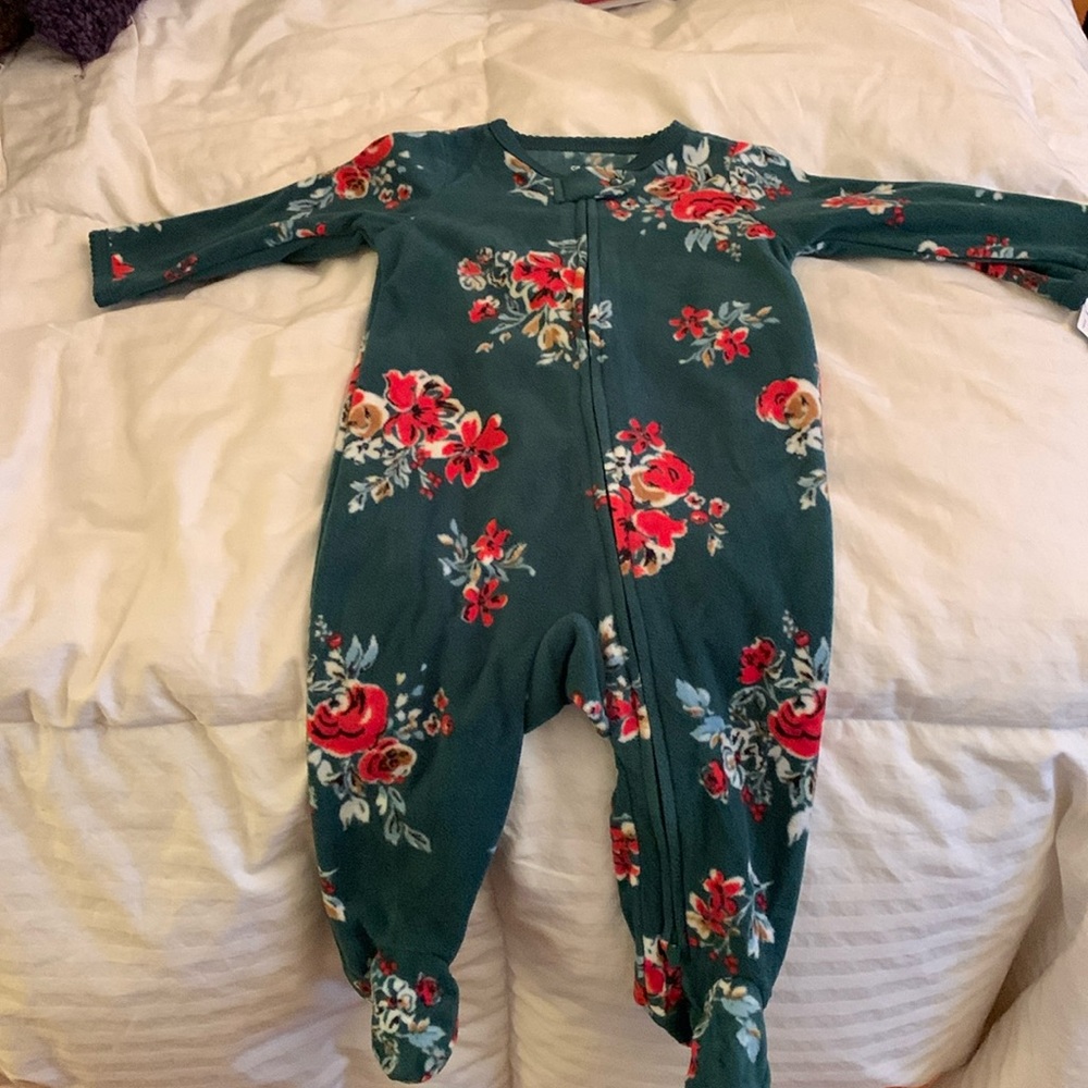 NWT - Carter’s Infant Girl's Floral Zip-Up Fleece Sleep'N'Play, 6m